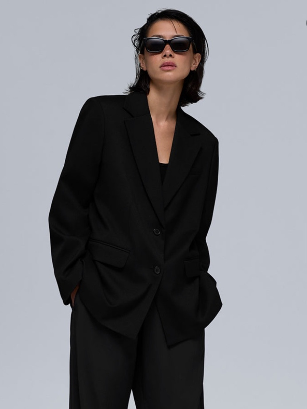 Alo yoga first class blazer- black
